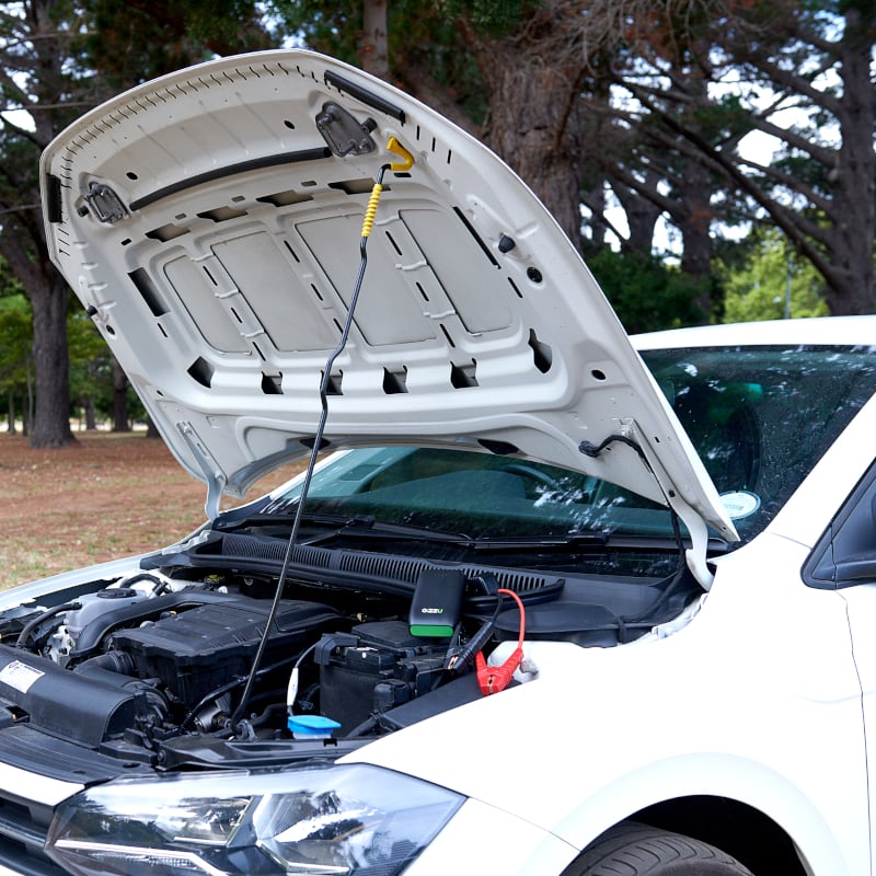 GIZZU 1000A Jump Starter 10400mAh - Black - Image 8