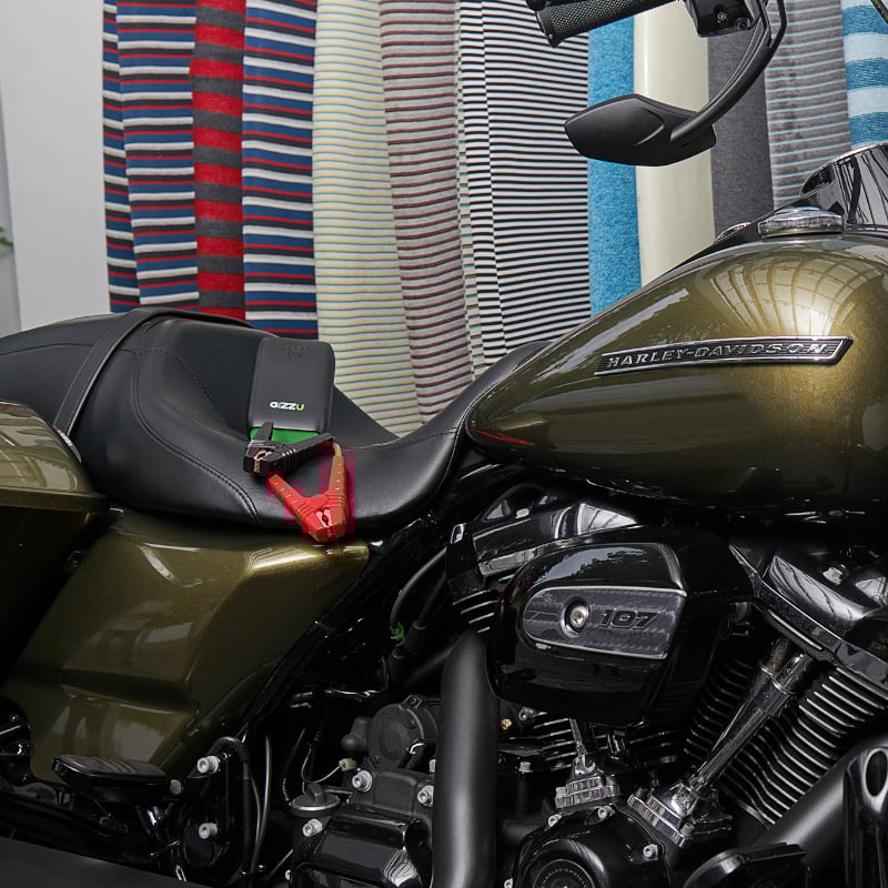 GIZZU 1000A Jump Starter 10400mAh - Black - Image 9